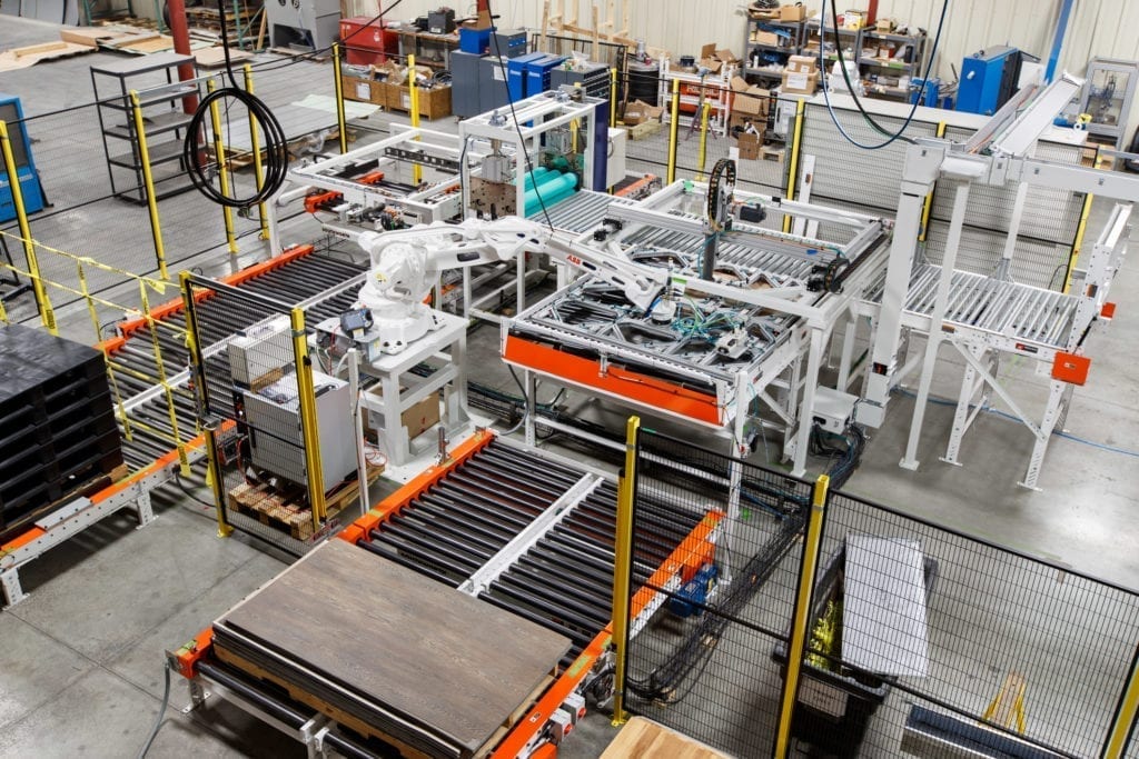 Picking and palletizing system by MESH Automation